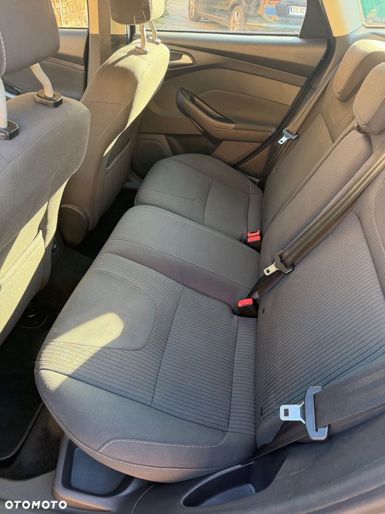Ford Focus - 10