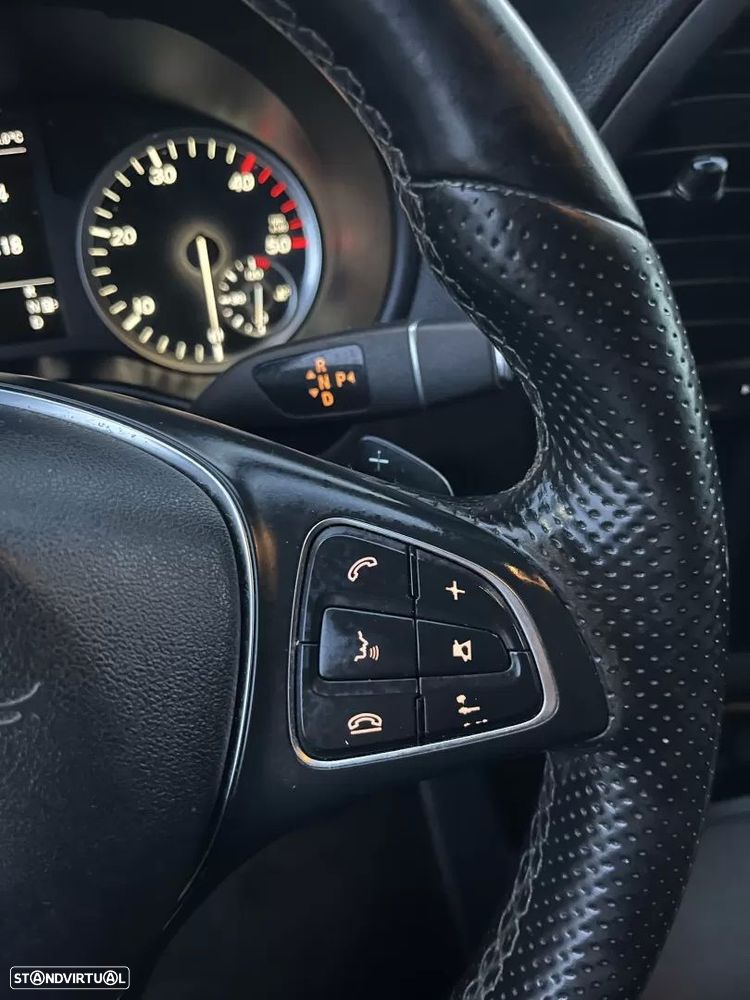 Mercedes-Benz Vito Tourer 116 CDI (BlueTEC) Longa Aut. SELECT - 38