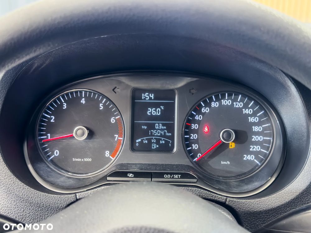 Volkswagen Polo 1.2 Life - 31