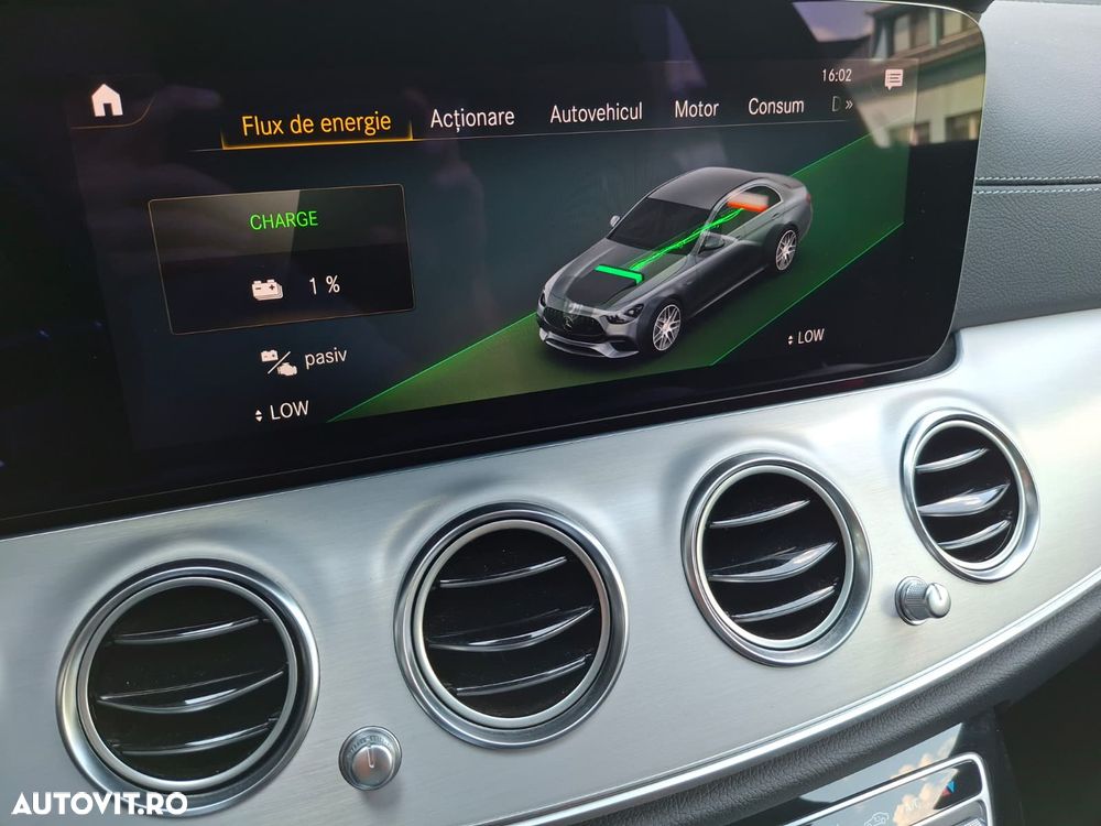 Mercedes-Benz E 300 9G-TRONIC AMG Line - 24