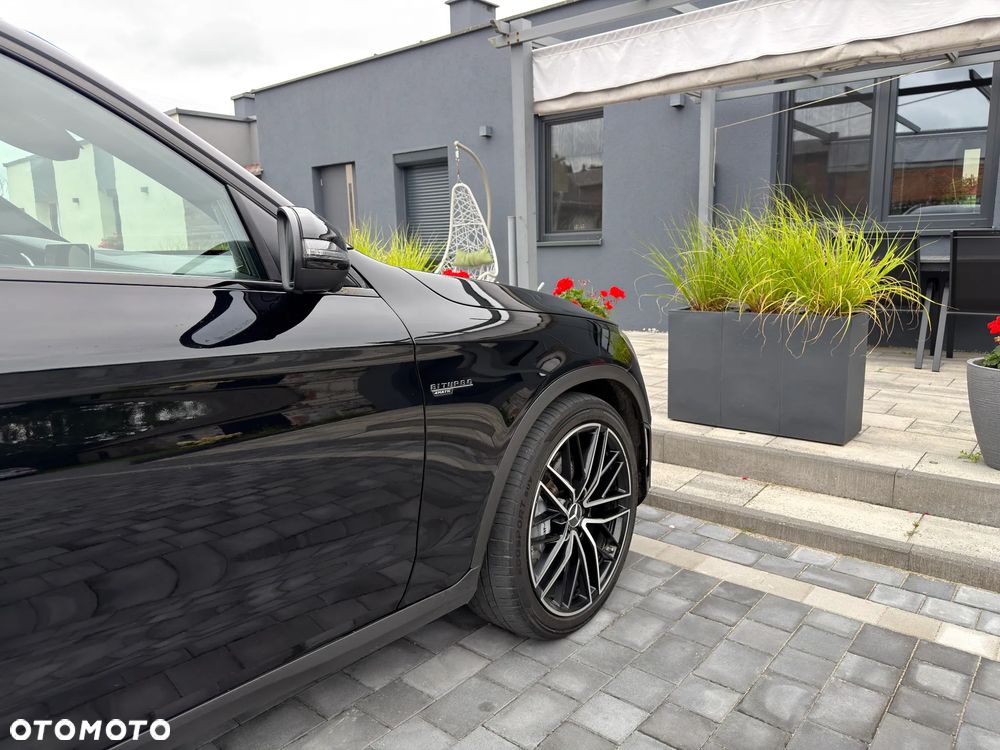 Mercedes-Benz GLC AMG 43 4Matic 9G-TRONIC - 9