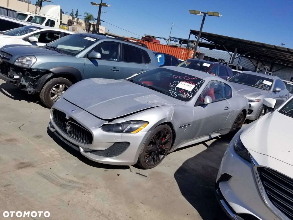 Maserati GranTurismo - 13