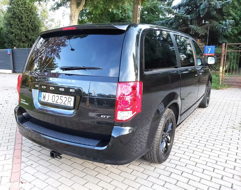 Dodge Grand Caravan - 7