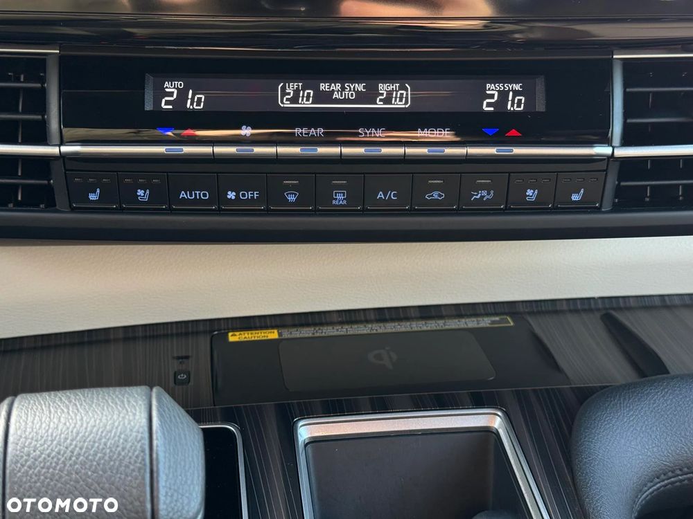 Toyota Sienna - 30