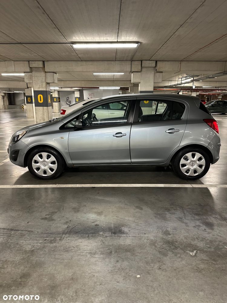 Opel Corsa 1.2 16V Cosmo - 13