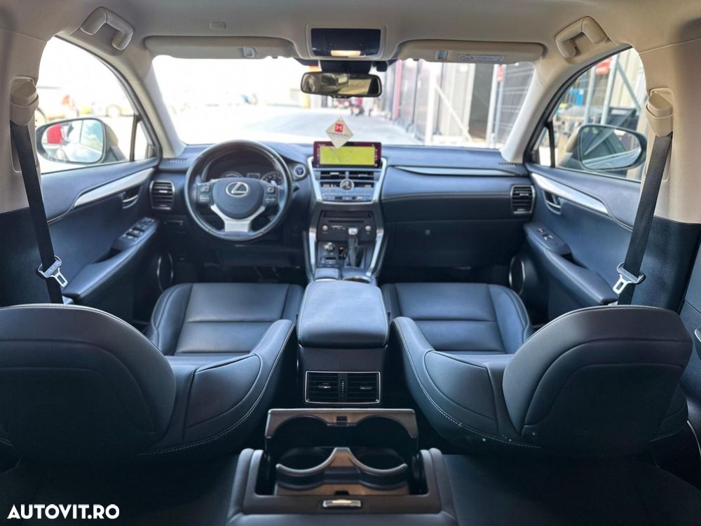 Lexus Seria NX 300h AWD Executive Plus - 25
