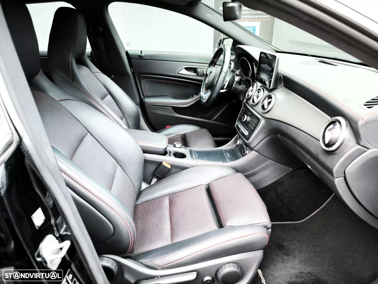 Mercedes-Benz CLA 200 d Shooting Brake AMG Line Aut. - 15