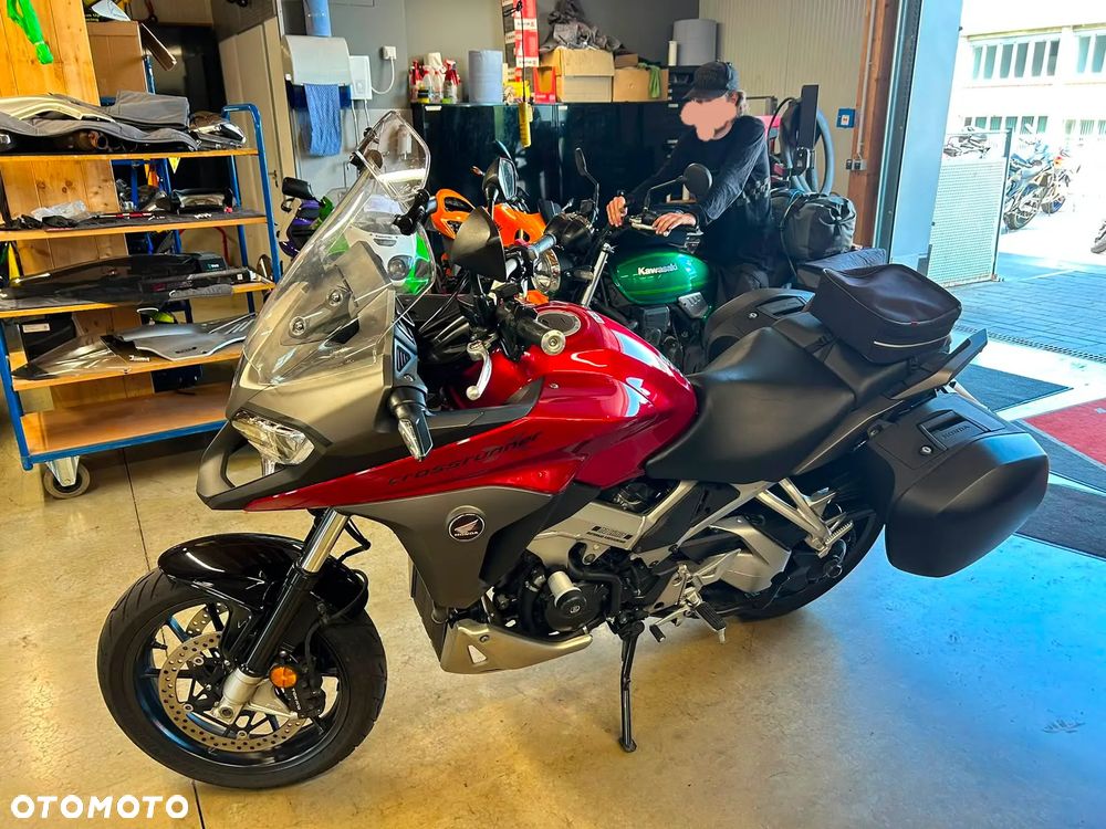 Honda VFR - 2