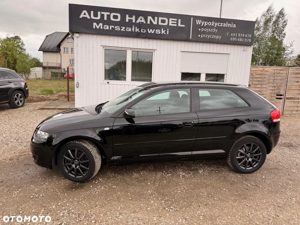 Audi A3 3-drzwiowe 1.6 FSI S Line Sportpaket plus - 3