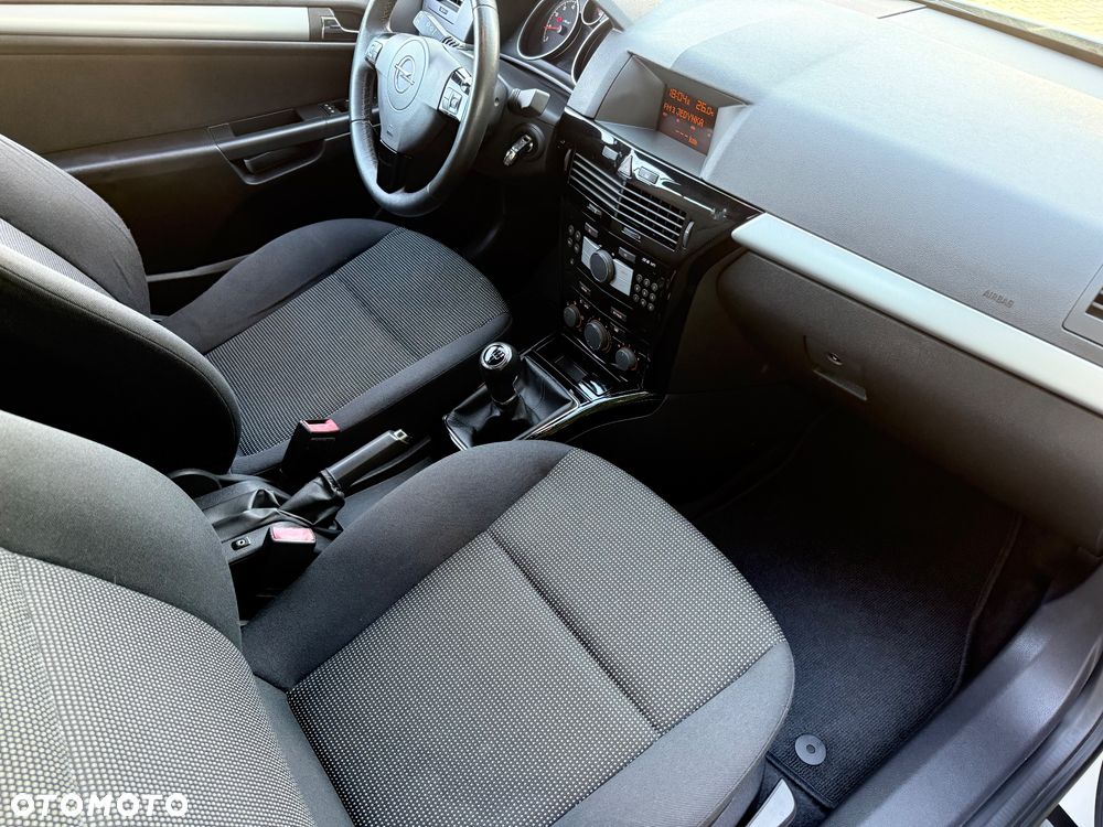 Opel Astra - 26