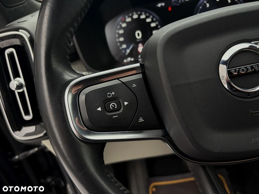 Volvo XC 40 T4 Inscription - 24