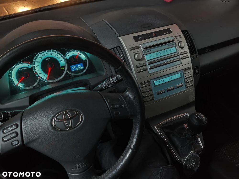 Toyota Corolla Verso 2.2 D-CAT Sol - 16