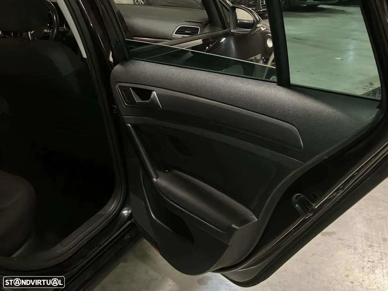 VW Golf Variant - 22