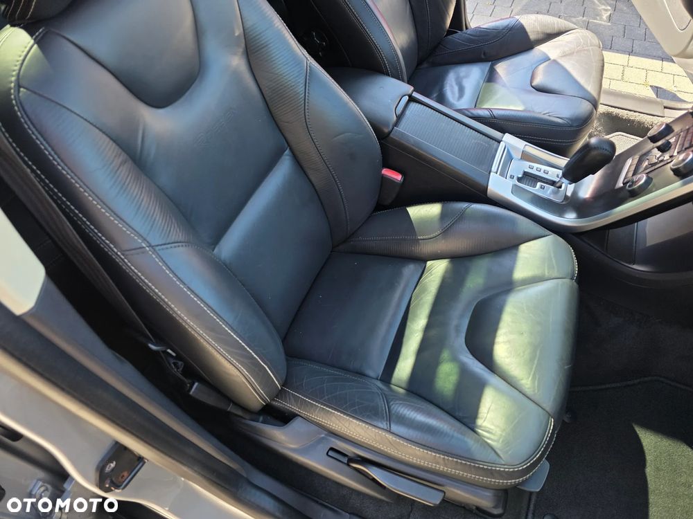 Volvo XC 60 D5 AWD Geartronic Summum - 20