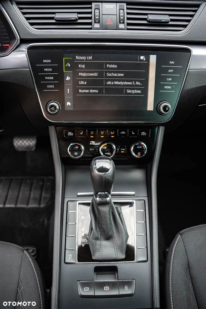 Skoda Superb 2.0 TDI Active DSG7 - 13