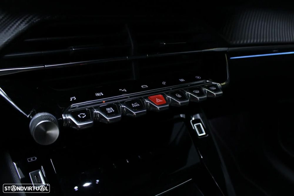 Peugeot e-208 50 kWh GT Line - 17