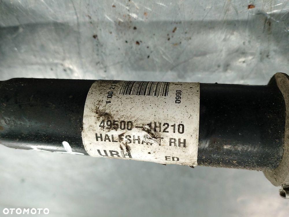 PÓŁOŚ PRAWA PRZÓD KIA CEE'D I 49500-1H210 1.6 CRDI - 4