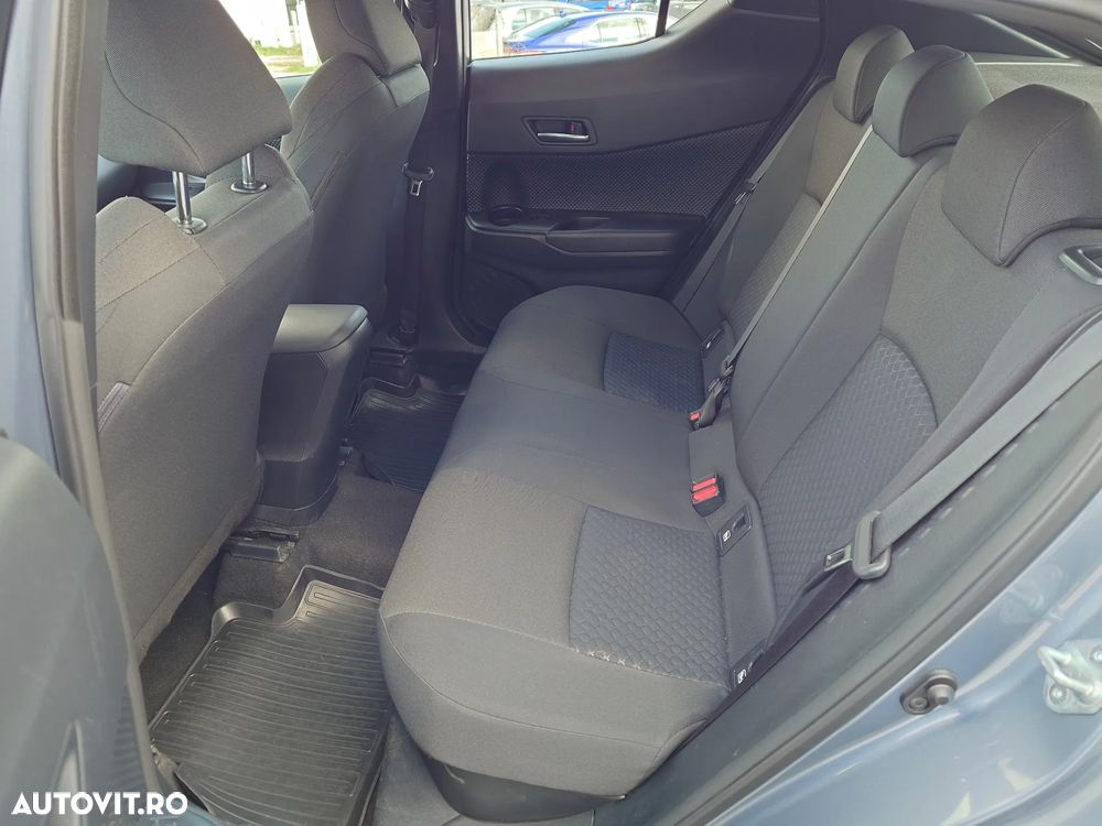 Toyota C-HR 1.8 HSD 4x2 CVT C-enter - 13