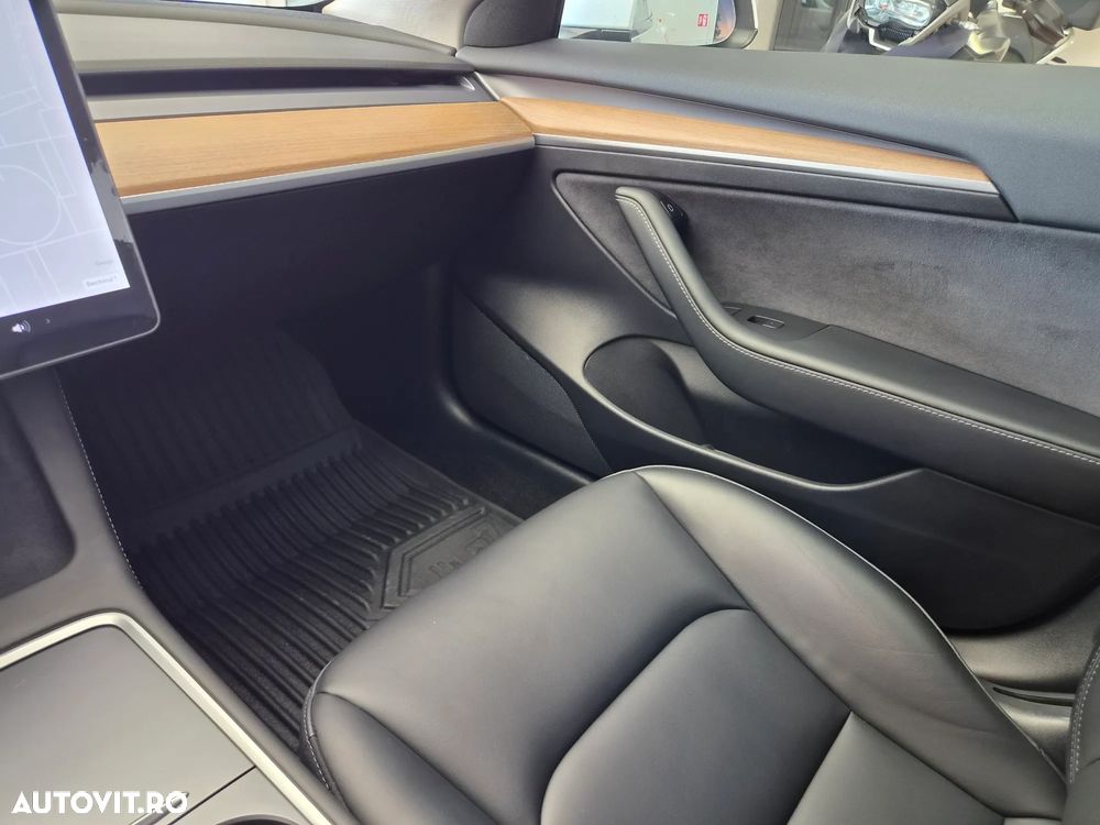 Tesla Model 3 RWD - 22