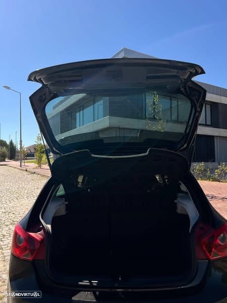 Mercedes-Benz C 300 e T 9G-TRONIC Edition AMG Line - 16