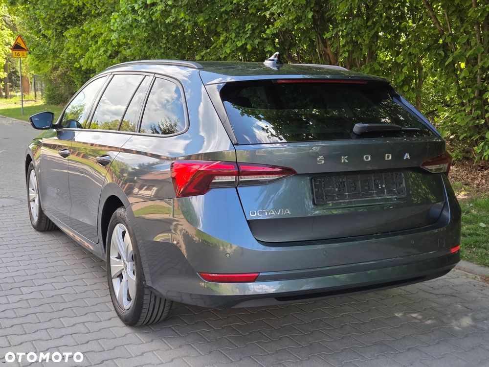 Skoda Octavia 2.0 TDI DSG Edition - 15