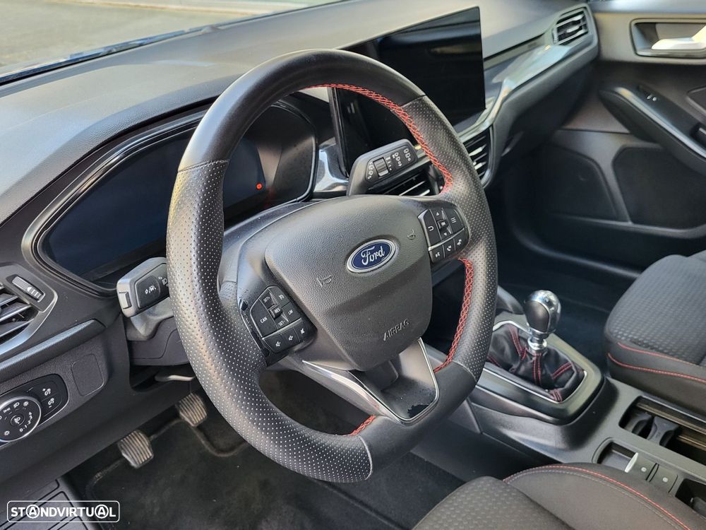 Ford Focus SW 1.0 EcoBoost MHEV ST-Line X - 9