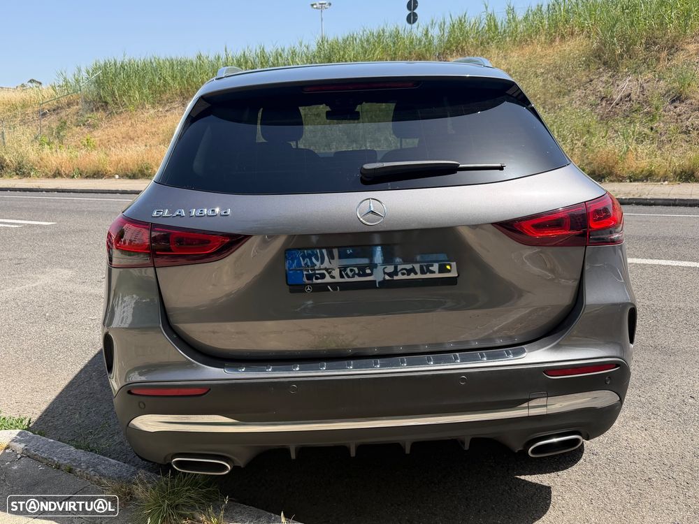 Mercedes-Benz GLA 180 d AMG Line - 7