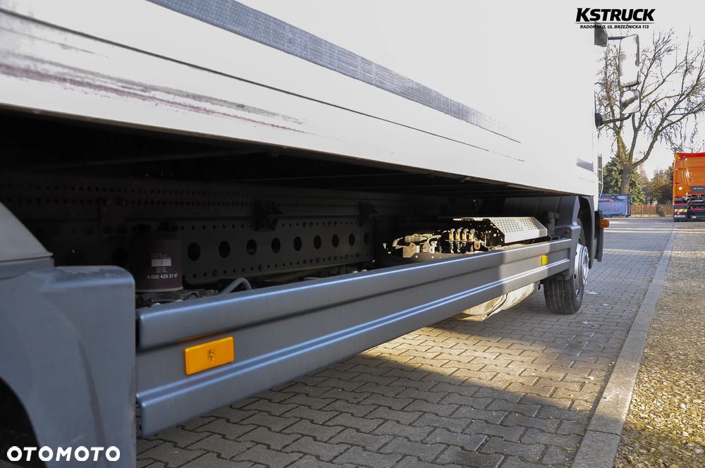 Mercedes-Benz Atego 818 L Kontener 7,25 - 13