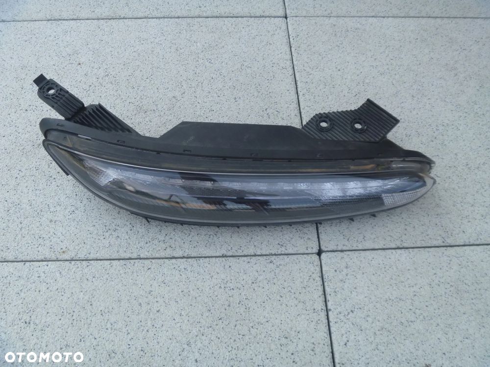HYUNDAI KONA I LIFT 2020 HALOGEN LED PRAWY DRL 92208-J9500 - 1