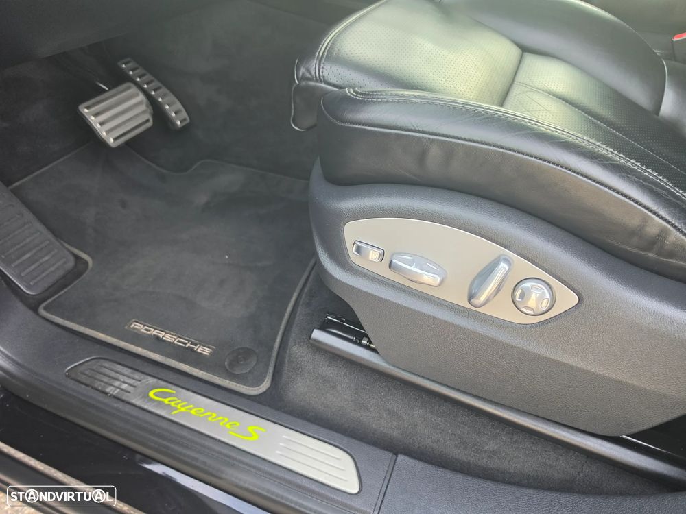 Porsche Cayenne S E-Hybrid Platinum Edition - 23