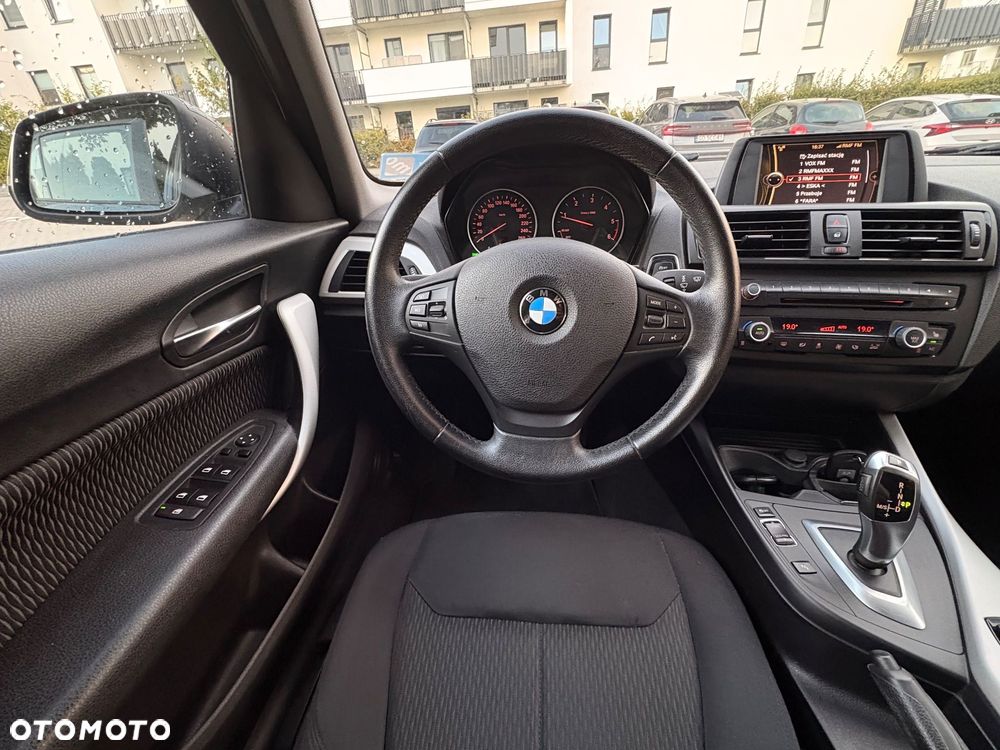 BMW Seria 1 116d Sport Line - 15