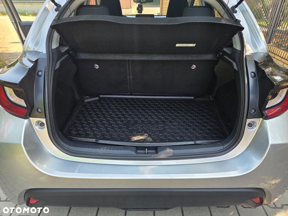 Toyota Yaris Hybrid 1.5 Active - 16