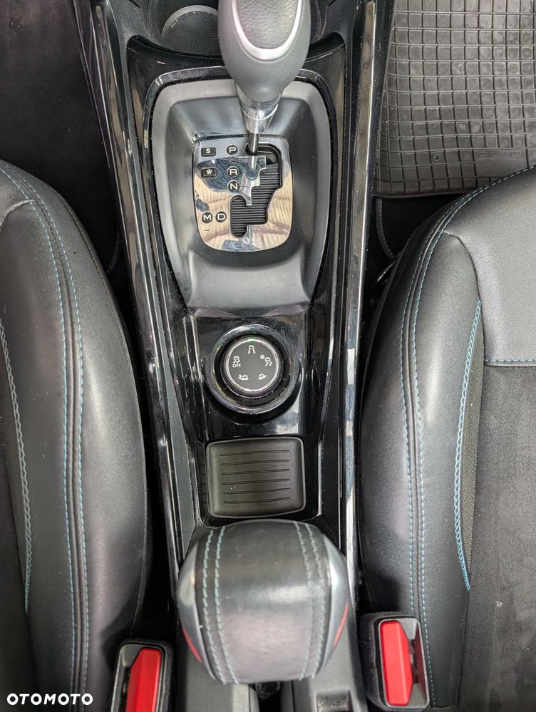 Peugeot 2008 PureTech 110 Stop&Start EAT6 Crossway - 9