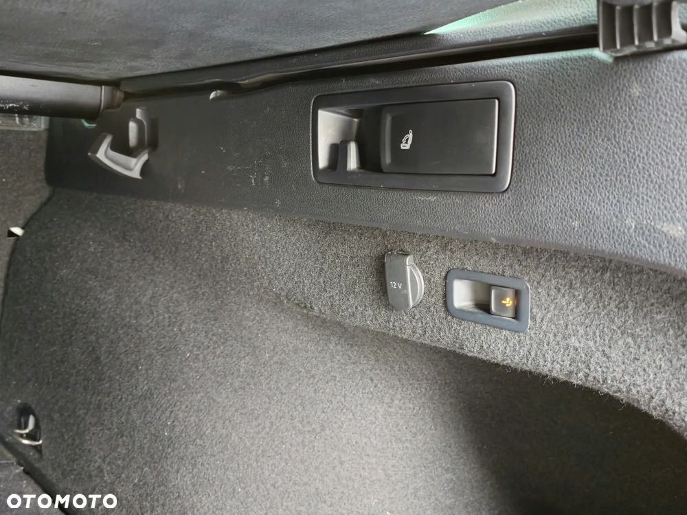 Volkswagen Passat Variant 1.8 TSI BMT Comfortline DSG - 13