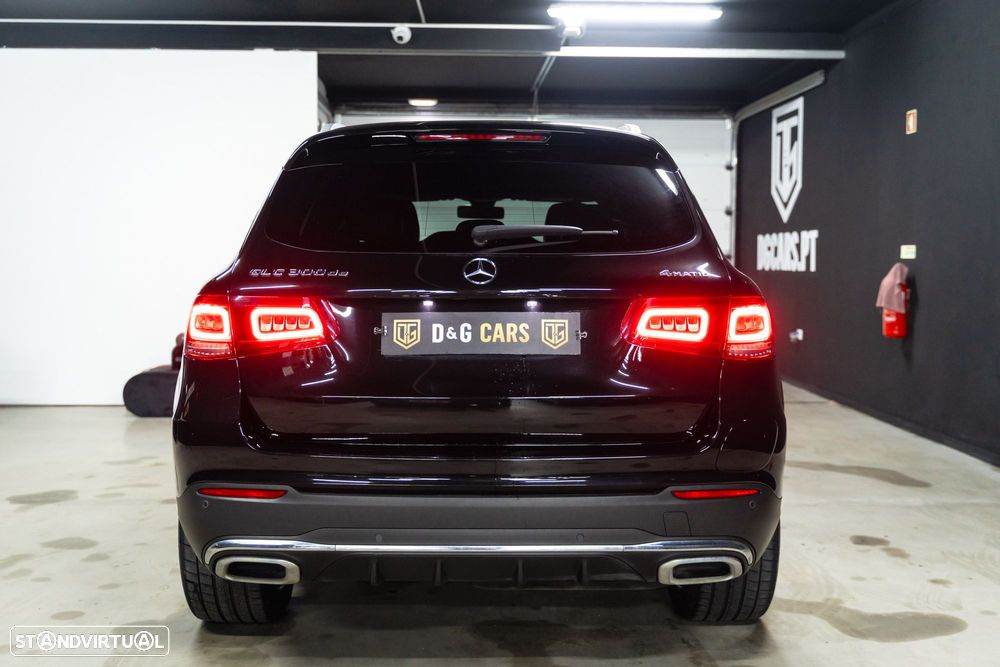 Mercedes-Benz GLC 300 de 4Matic 9G-TRONIC AMG Line - 19