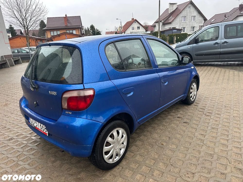 Toyota Yaris 1.0 Luna - 9