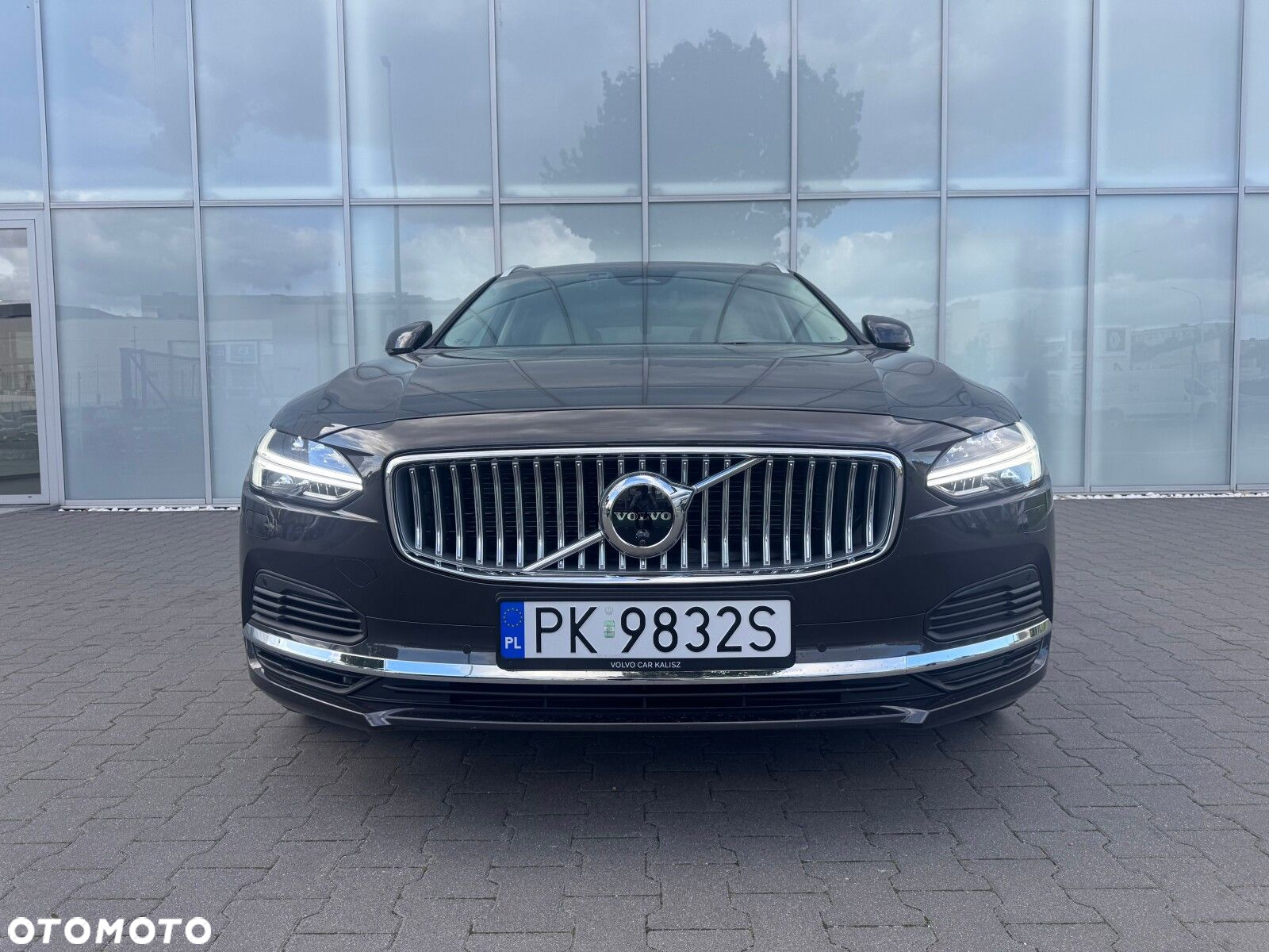 Volvo V90 - 3