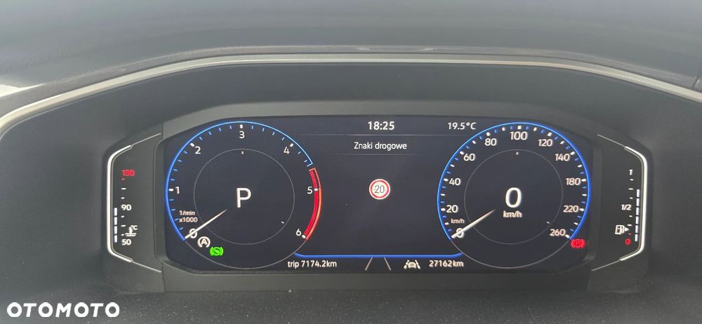 Volkswagen T-Roc - 1