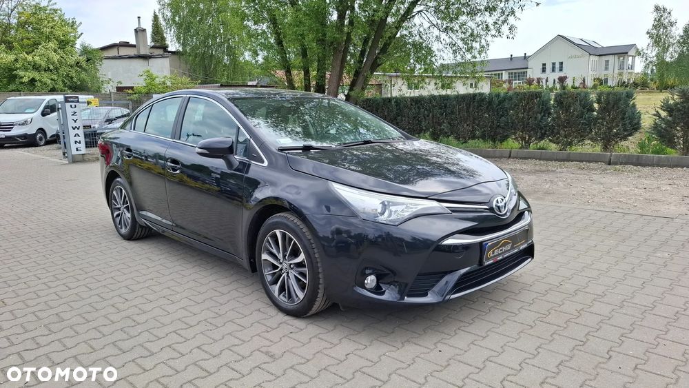 Toyota Avensis - 2