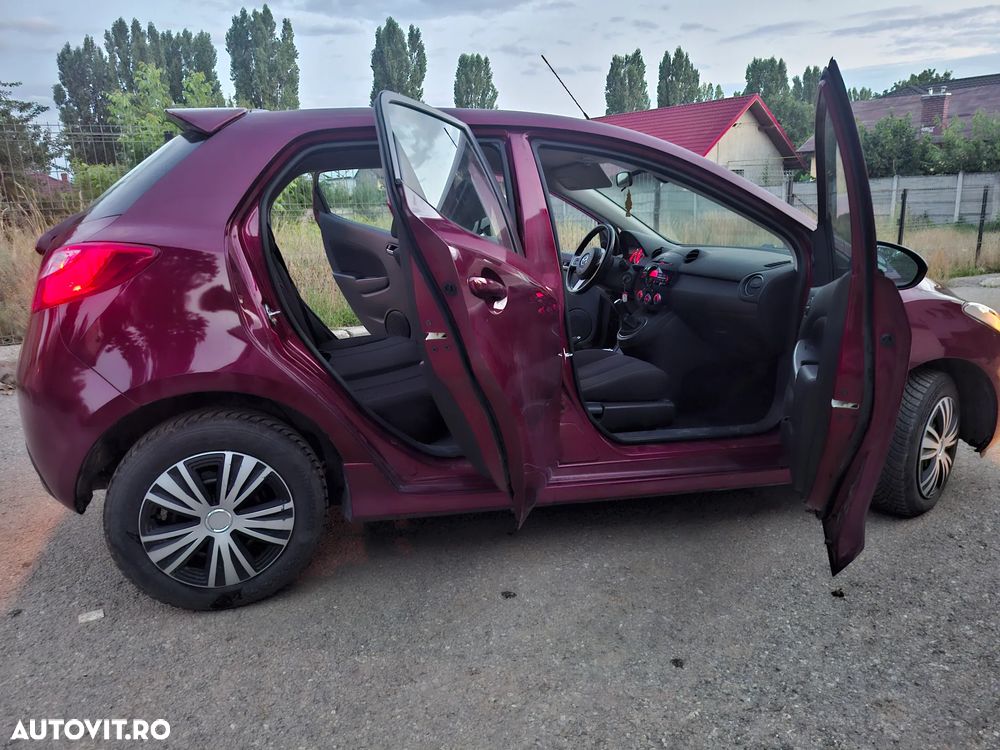 Mazda 2 1.6 MZ-CD Dynamic - 3