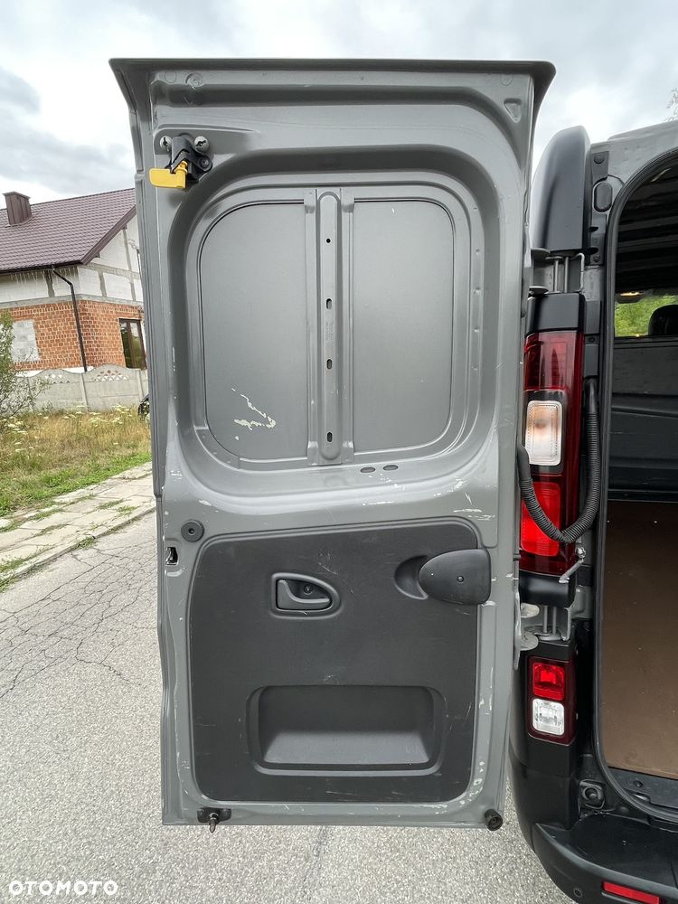 Renault Trafic - 20