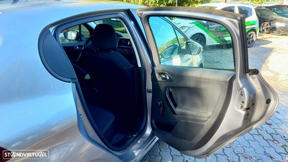 Peugeot 208 1.5 BlueHDi Active - 10