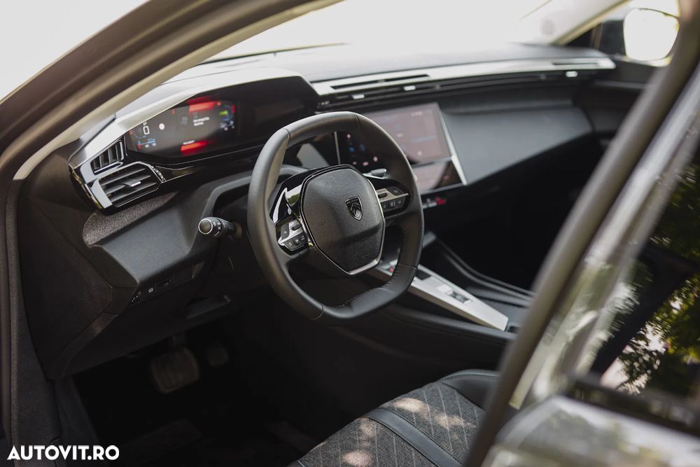 Peugeot 408 1.2L PureTech 130 S&S EAT8 Allure Pack - 10