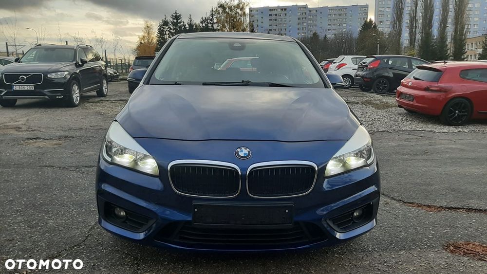 BMW Seria 2 218d - 7