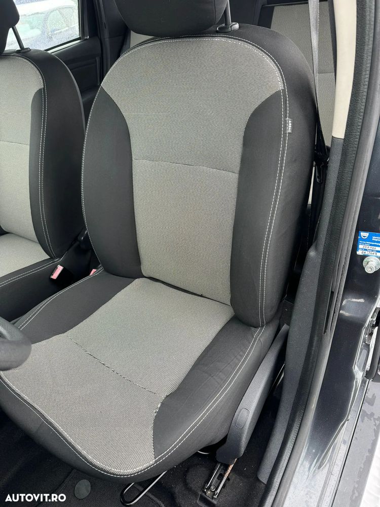 Dacia Duster dCi 90 FAP 4x2 Ambiance - 23