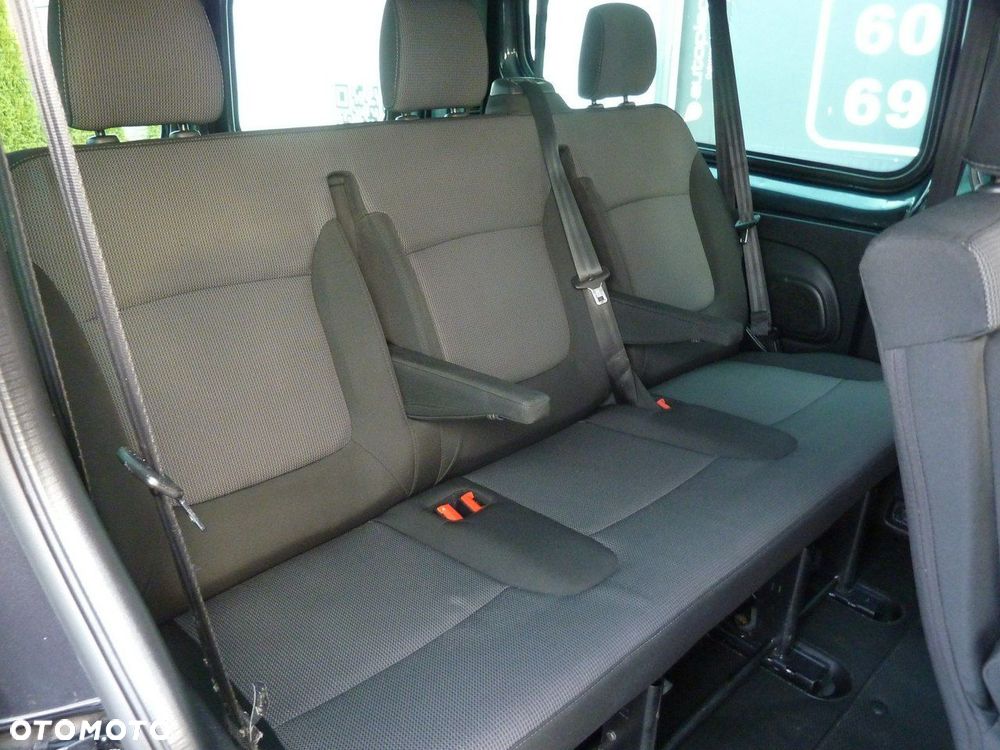 Renault Trafic - 12