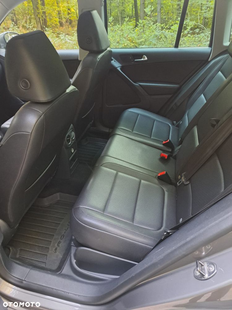 Volkswagen Tiguan - 11