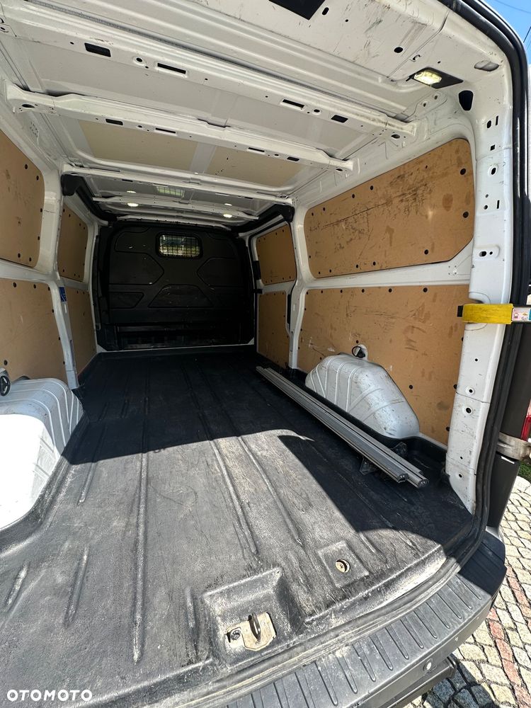 Ford Transit Custom - 11