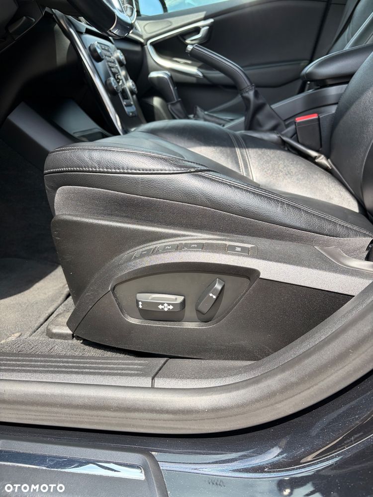 Volvo V40 D4 Drive-E Summum - 17