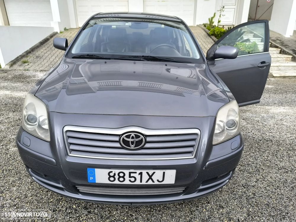 Toyota Avensis SD 2.0 D-4D - 1